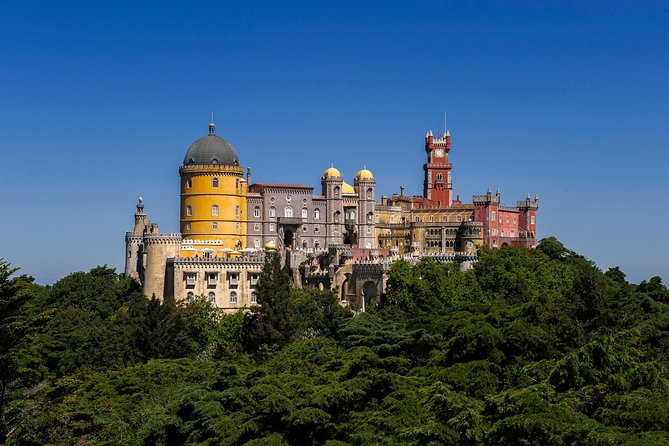 Sintra Palaces Private Tour With Pena Palace and Quinta Da Regaleira - Good To Know