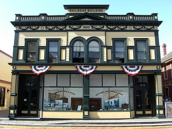 Skagway City & Summit Tour
