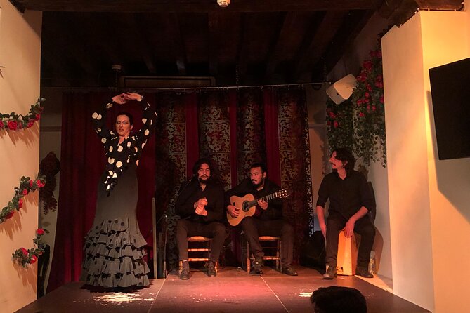 Skip the Line: Tablao Flamenco Andalusí Ticket - Good To Know