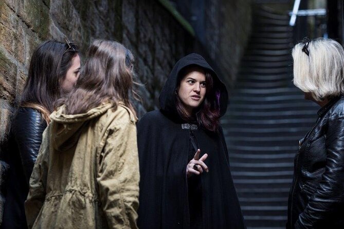 Small Group Edinburgh Night Walking Tour With Underground Vaults