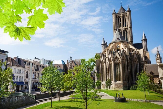 Small-Group Running Tour in Ghent