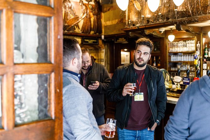 Small-Group Tour: Historical Pub Walking Tour of London