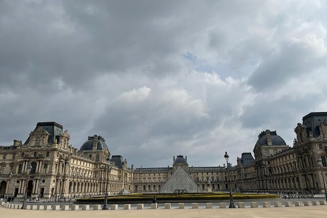 Small Group Tour of An Artistic Odyssey at the Louvre - Tour Highlights