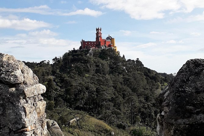 Small Group Tour Through the Romantic Sintra & Amazing Cabo Da Roca & Cascais
