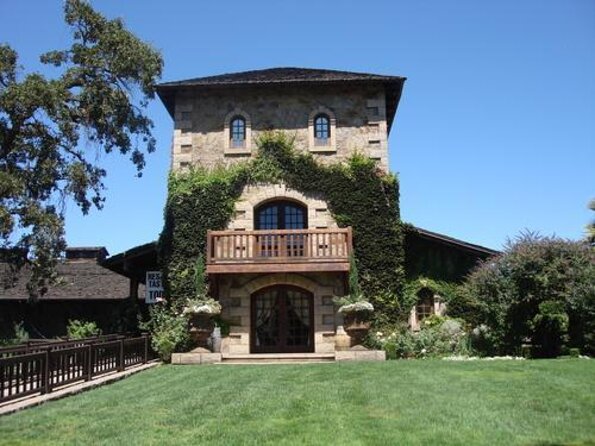 Small-Group Vintage Wine Country Tour to Sonoma and Napa