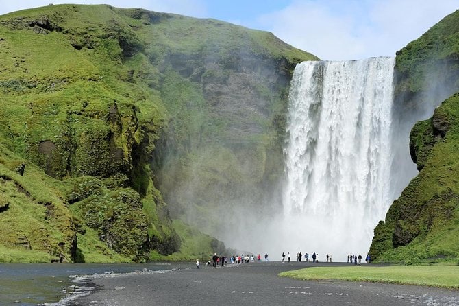 South Iceland Tour of Waterfalls, Black Sand Beaches & Dyrholaey