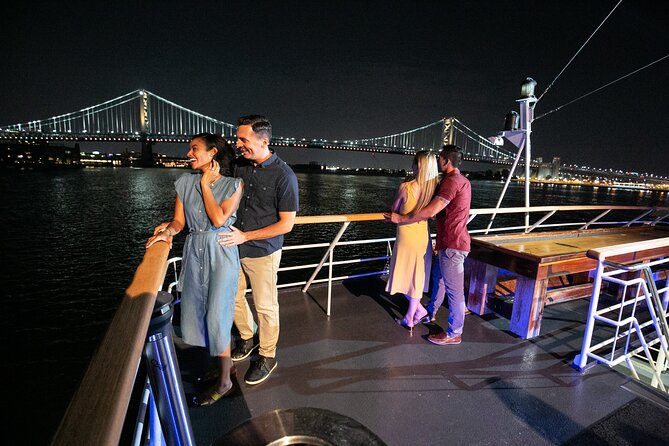 Spirit of Philadelphia Signature Dinner Cruise With Buffet