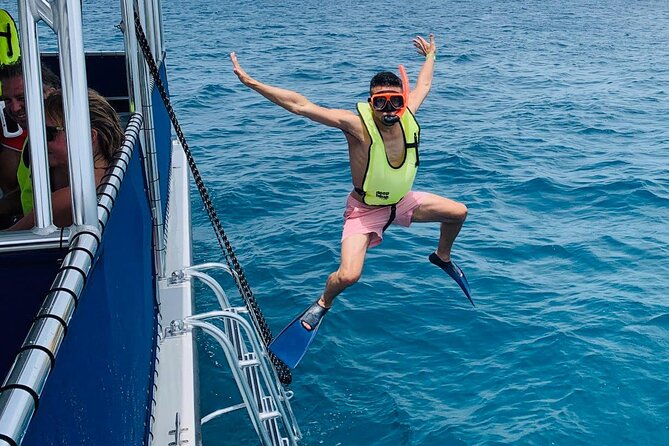 St. James Snorkel & Pizza Pi Lunch