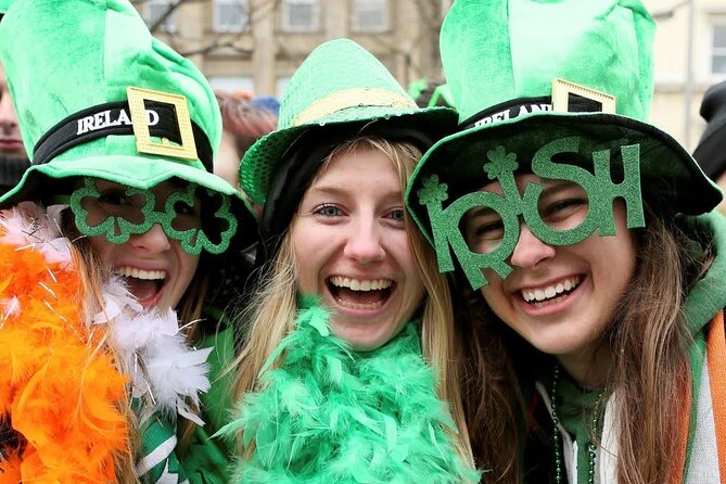 St. Patrick'S Day Parade With Grandstand View & Lunch in Dublin - Good To Know