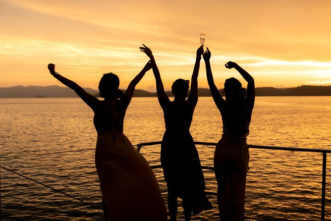 St. Thomas Sunset Catamaran Sailing Trip With Drinks  – St Thomas
