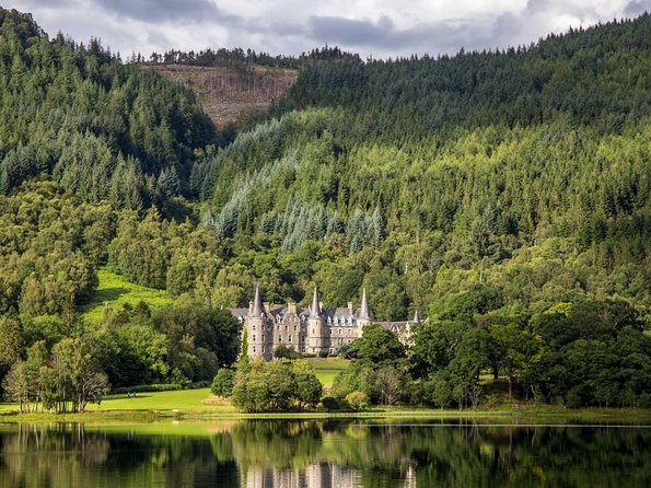Stirling Castle and Whisky Very Small Group Tour From Edinburgh
