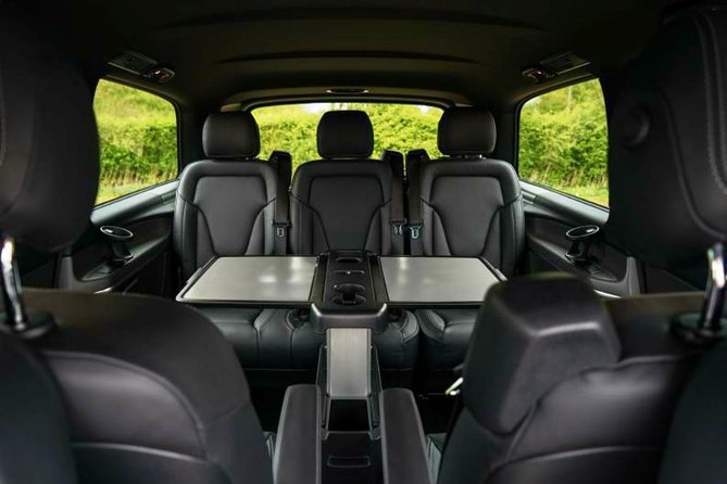 Stirling to Glasgow Luxury Car Transfer - Positive Feedback on Communication