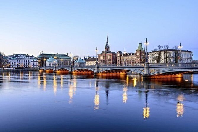 Stockholm Airport Transfers : Airport ARN to Stockholm City in Luxury Van
