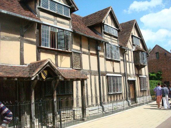 Stratford-Upon-Avon Audio Walking Tour: Shakespeares Life