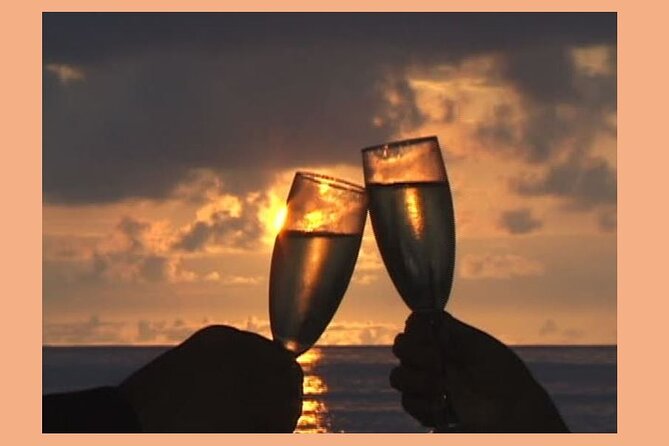 Sunset Dinner Cruise in Nassau - Cruise Details
