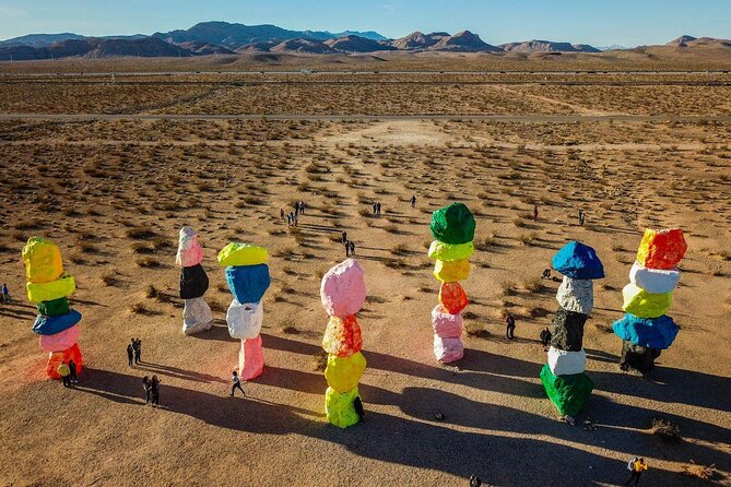 Sunset Hike and Photography Tour Near Red Rock With Optional 7 Magic Mountains - Good To Know