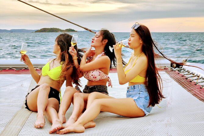 Sunset Party Cruise in Pattaya With Model (Private) - Good To Know
