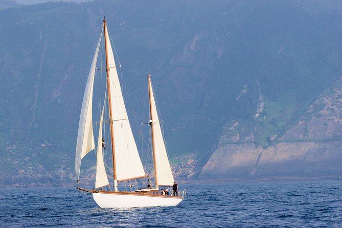 Sunset San Sebastian Classic Yacht