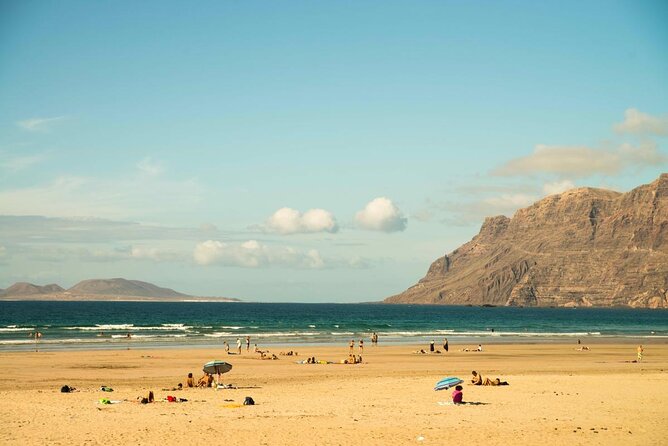 Surf Lesson for Beginners in Famara: Introduction in Surfing - Good To Know