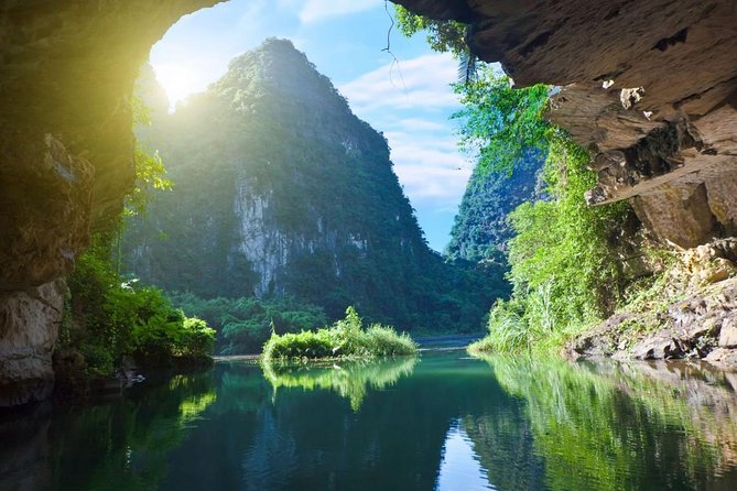 Tam Coc - Mua Cave & Hoa Lu Small Group by Limousine From Hanoi - Overview and Inclusions