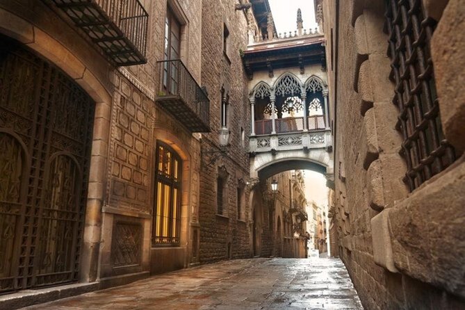 Tarragona Scavenger Hunt and Best Landmarks Self-Guided Tour