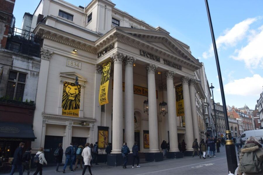 The Crown Walking Tour of London - Good To Know