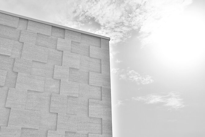 The CUBE: Private Tour of Semi-Gravity Cubist Cellar With Wine Tasting - Good To Know