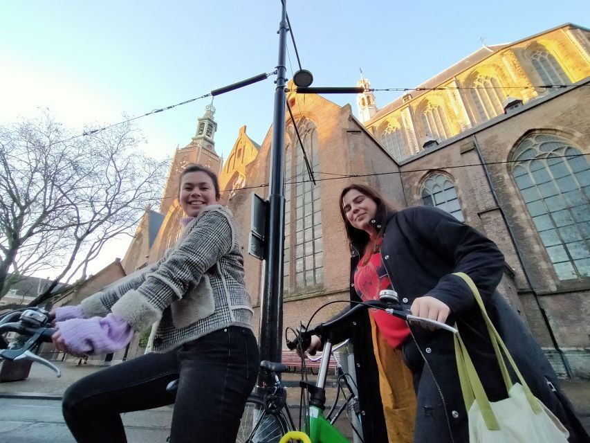 The Hague: Guided Sightseeing Tour by Bicycle