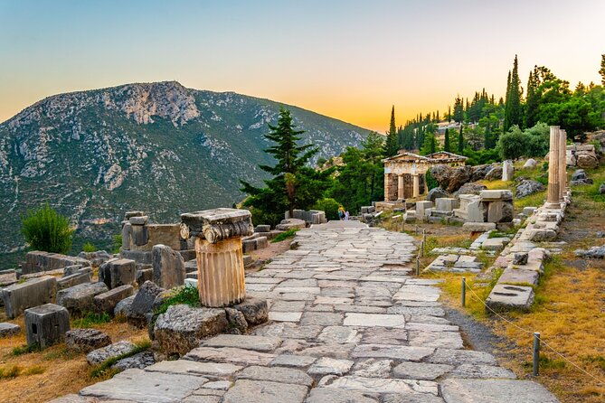 Ticket & Audio Tour for Delphis Oracle. Listen to Ancient Echoes
