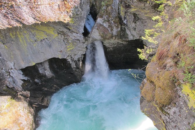 Tour From Alesund to Trollstigen Land of Trolls With Transfer - Good To Know