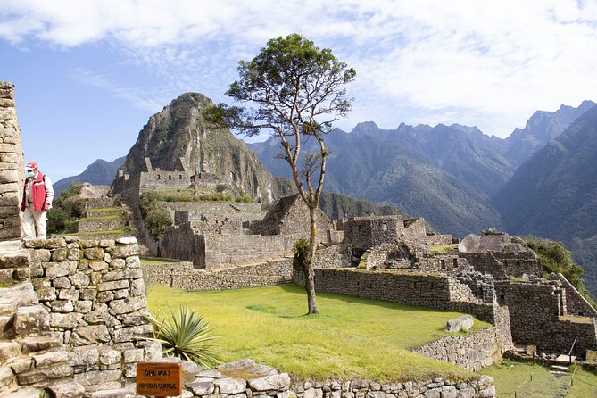Tour Machu Picchhu Full Day Private Services - Tour Details