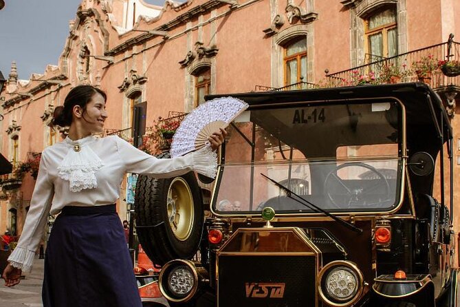 Tour on the Queretaro Stagecoaches in a Ford Model T Vehicle