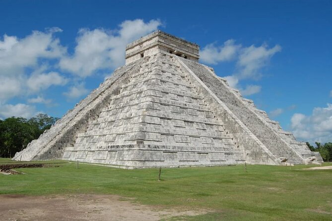 Tour to Chichen, Izamal & Cenote From Merida