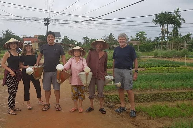 Tour to Tra Que Vegetable Village, Silk Weaving & Lantern Making Class