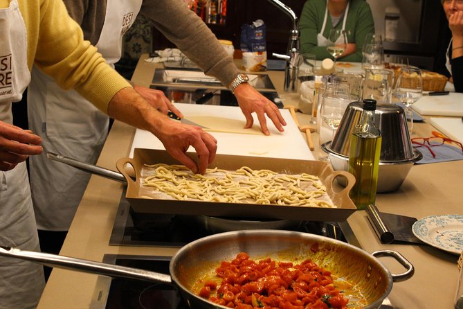 Traditional Home Cooking Experience in Modena