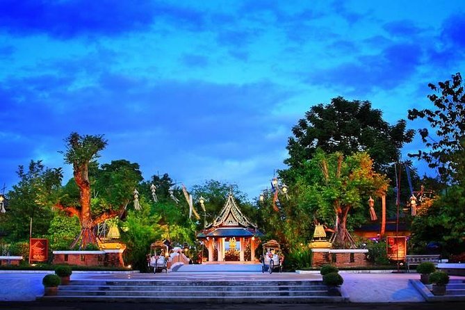 Traditional Khantoke Dinner and Show From Chiang Mai - Good To Know