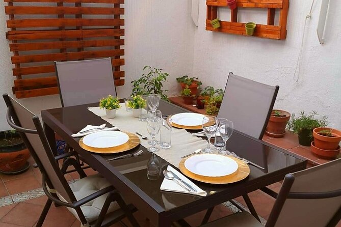 Traditional Meal in a Cosy Residential Home - General Information About the Experience