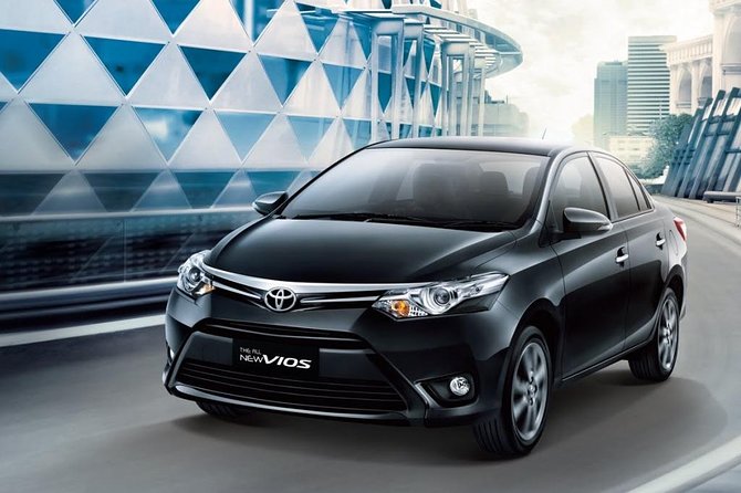 Transfer From Noi Bai Airport to Ha Noi City by Private Car.