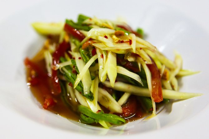 Traveling Spoon Pad Thai and Papaya Salad Private Online Cooking Class - Good To Know