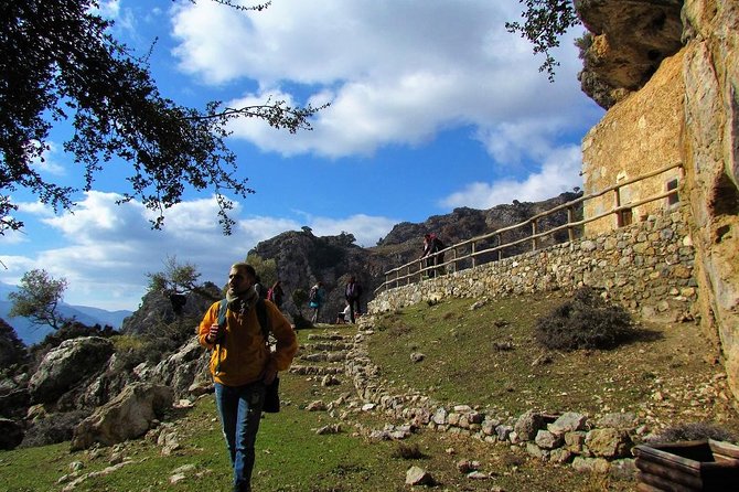 Trekking and Observation of Vultures at Psiloritis Geopark