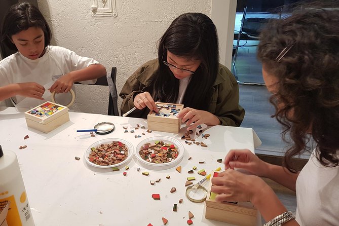 Trencadis Workshop for Groups: Do It Like Gaudi - Good To Know