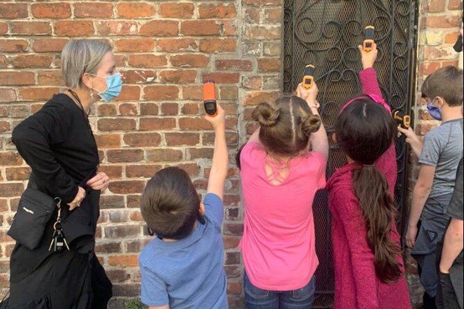 Twilight Tour- Hauntings for Tweens (8 - 12 Y.O.) - Good To Know