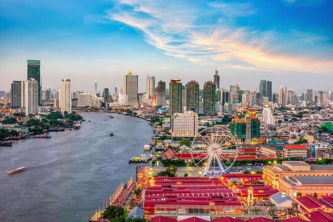 Two-Hour Buffet Dinner Cruise on Bangkok's Chao Phraya River