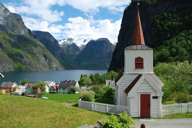 Undredal: Day Tour Including House Of Cheese  – Bergen