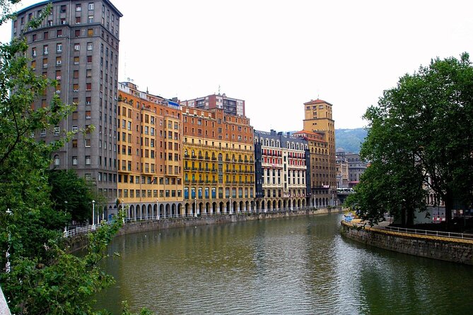 Unique Landmarks of Bilbao – Walking Tour for Couples