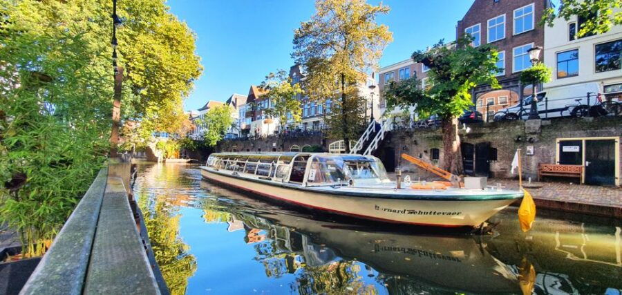 Utrecht: City Boat Tour & Balkan Restaurant Lunch OR Dinner - Good To Know