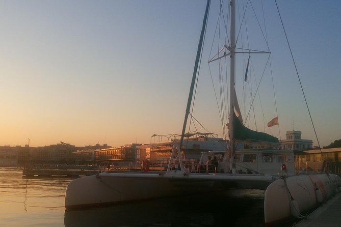 Valencia Sunset Cruise With Dinner at the Beach - Good To Know