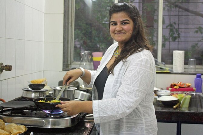 Vegetarian Indian Cooking Class In Dubai in a Local Home