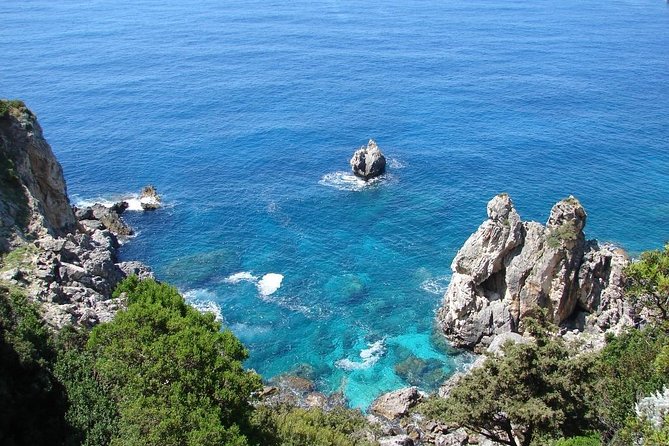 Viator Exclusive: Beauty & the Beach Private Tour
