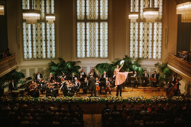 Vienna Hofburg Orchestra: Mozart and Strauss Concert